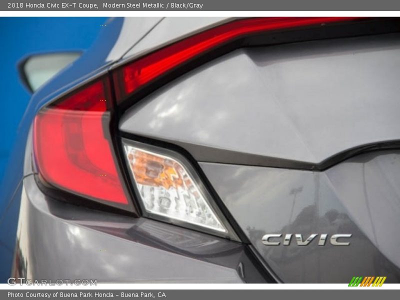 Modern Steel Metallic / Black/Gray 2018 Honda Civic EX-T Coupe