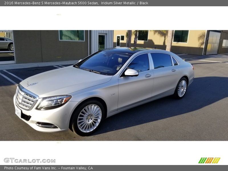 Iridium Silver Metallic / Black 2016 Mercedes-Benz S Mercedes-Maybach S600 Sedan