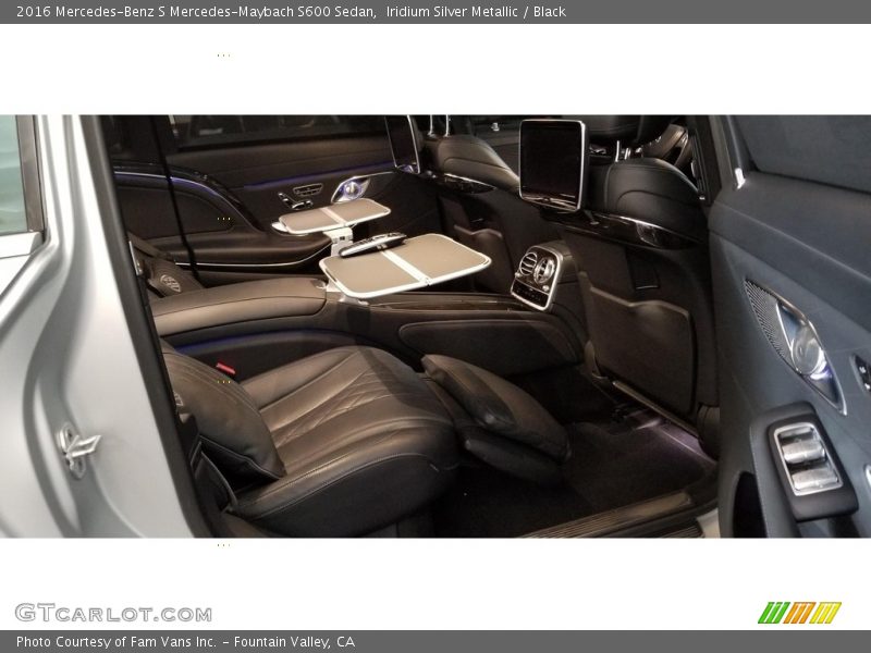 Iridium Silver Metallic / Black 2016 Mercedes-Benz S Mercedes-Maybach S600 Sedan