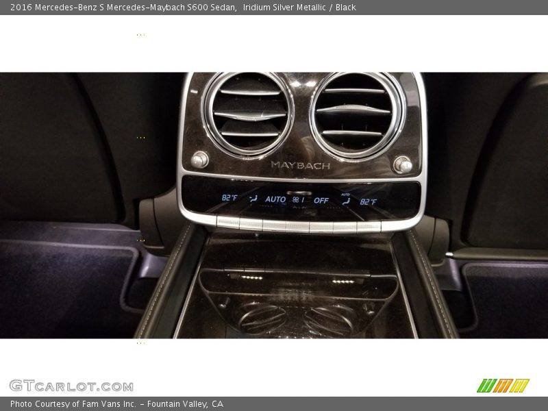 Iridium Silver Metallic / Black 2016 Mercedes-Benz S Mercedes-Maybach S600 Sedan