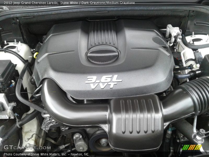 Stone White / Dark Graystone/Medium Graystone 2012 Jeep Grand Cherokee Laredo