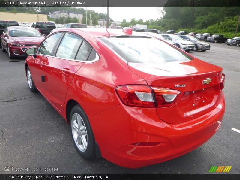Red Hot / Jet Black 2018 Chevrolet Cruze LT