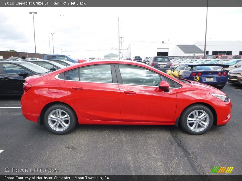 Red Hot / Jet Black 2018 Chevrolet Cruze LT