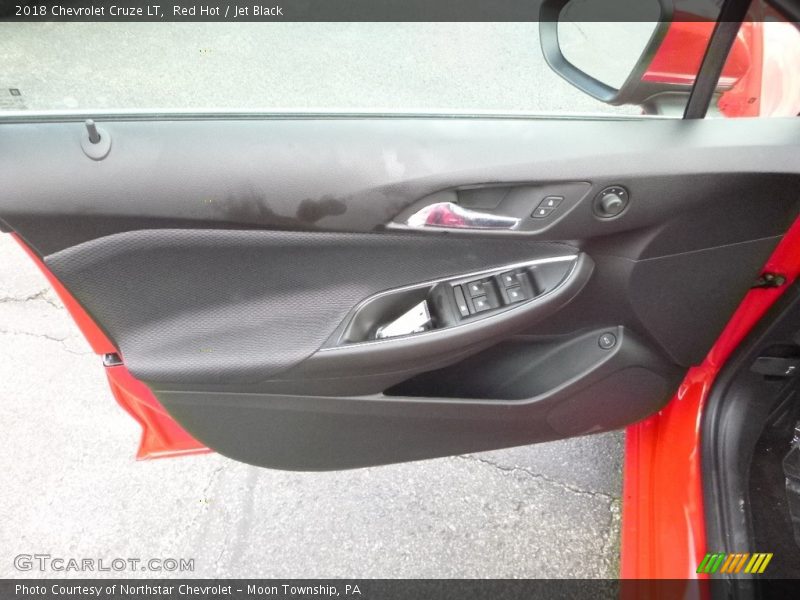 Red Hot / Jet Black 2018 Chevrolet Cruze LT