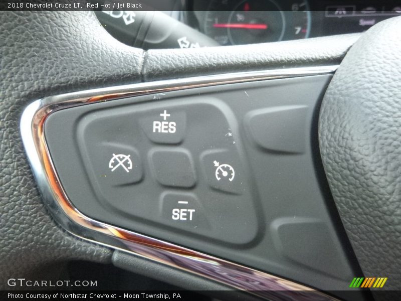 Red Hot / Jet Black 2018 Chevrolet Cruze LT