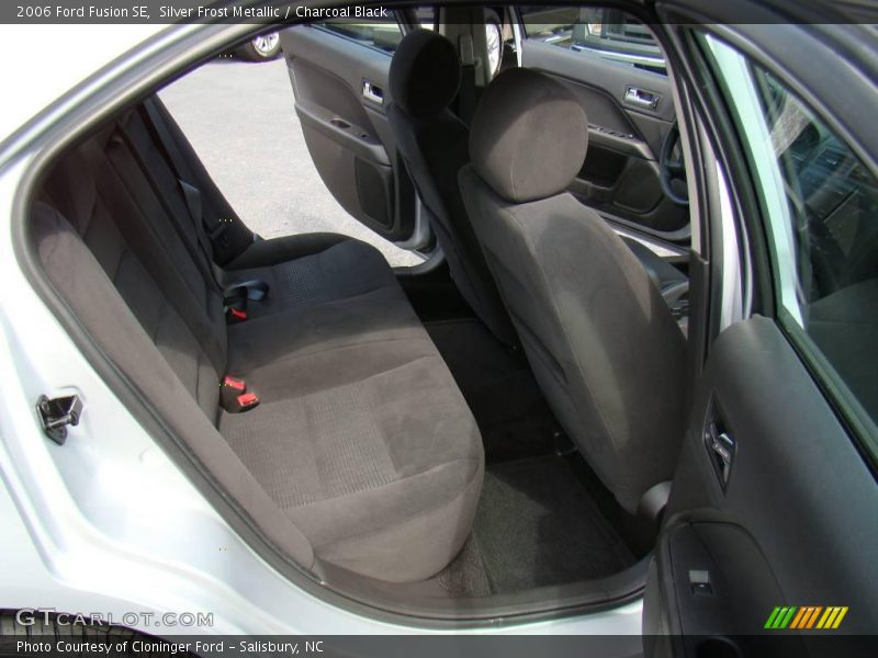 Silver Frost Metallic / Charcoal Black 2006 Ford Fusion SE