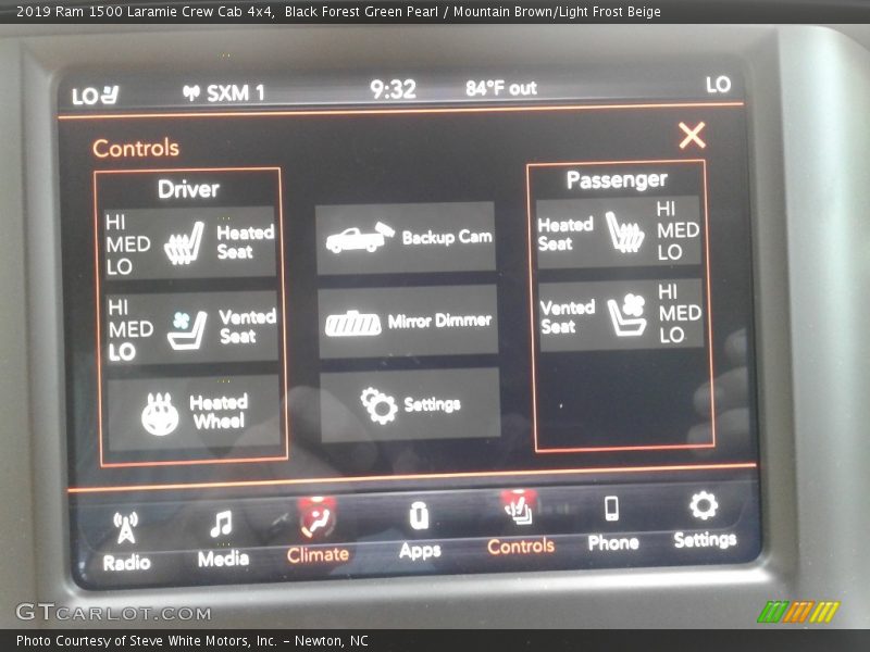 Black Forest Green Pearl / Mountain Brown/Light Frost Beige 2019 Ram 1500 Laramie Crew Cab 4x4