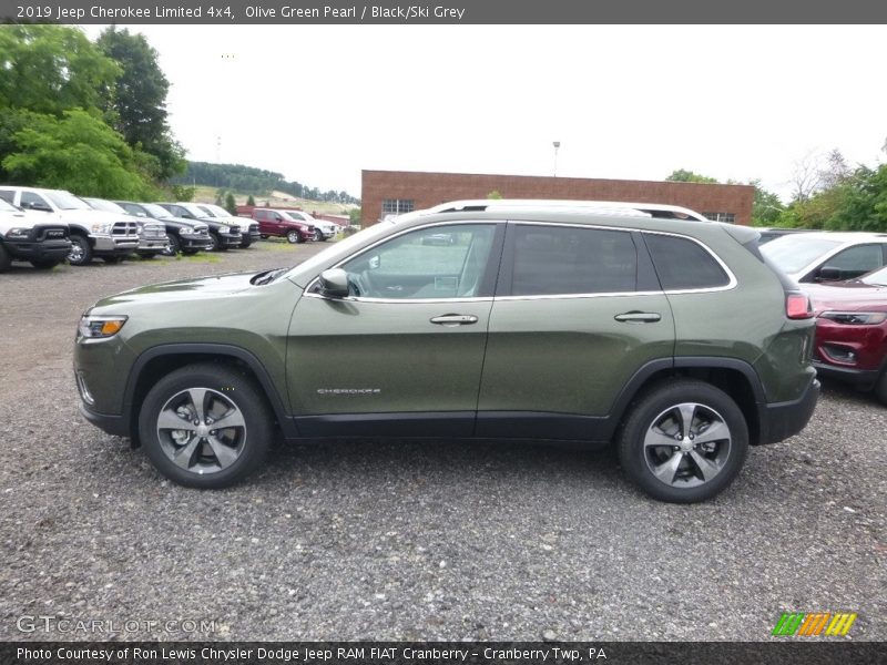 Olive Green Pearl / Black/Ski Grey 2019 Jeep Cherokee Limited 4x4