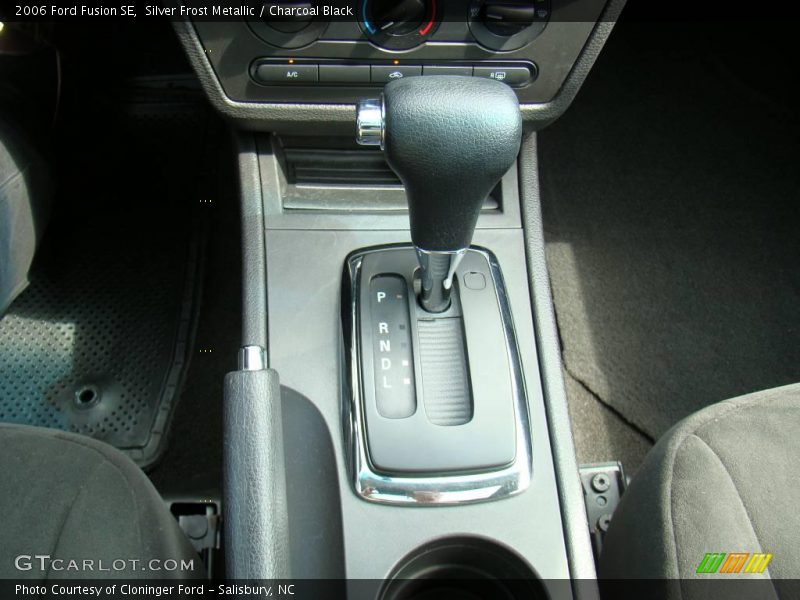 Silver Frost Metallic / Charcoal Black 2006 Ford Fusion SE