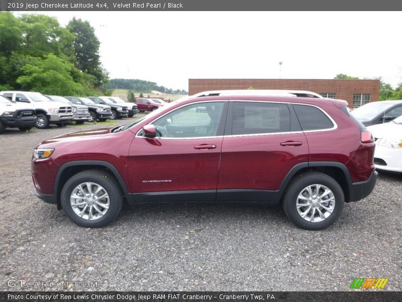 Velvet Red Pearl / Black 2019 Jeep Cherokee Latitude 4x4