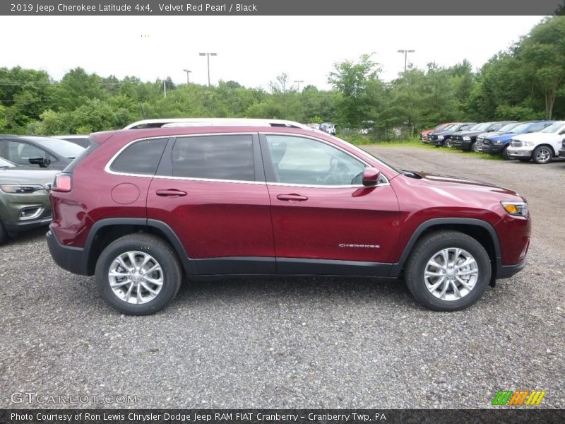  2019 Cherokee Latitude 4x4 Velvet Red Pearl