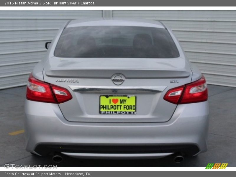 Brilliant Silver / Charcoal 2016 Nissan Altima 2.5 SR