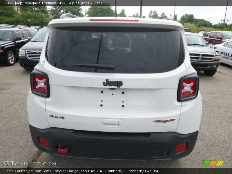 Alpine White / Black 2018 Jeep Renegade Trailhawk 4x4