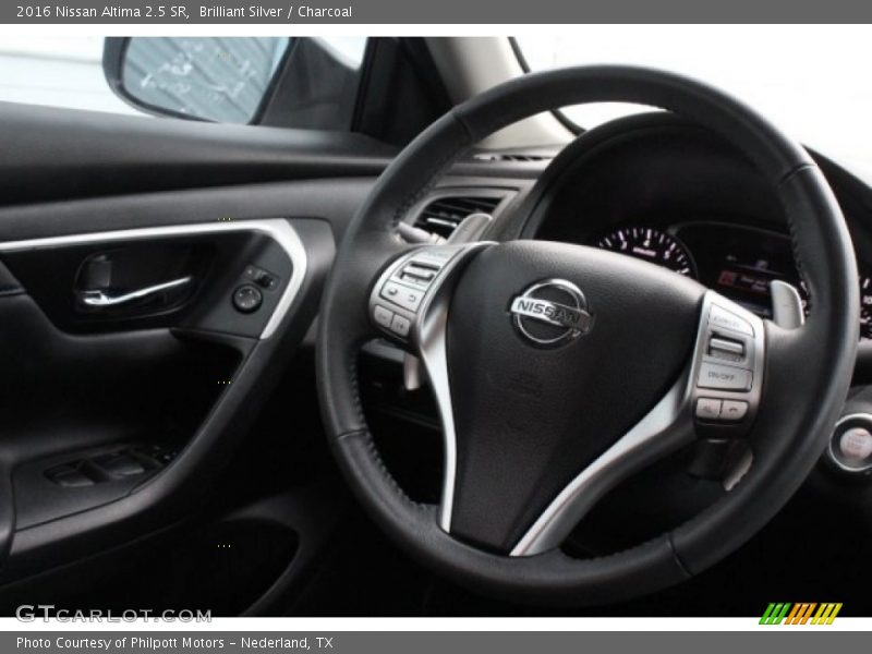 Brilliant Silver / Charcoal 2016 Nissan Altima 2.5 SR