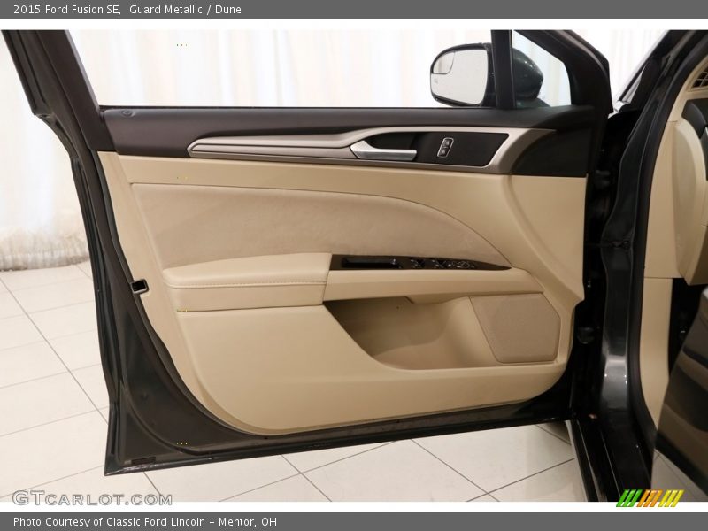 Guard Metallic / Dune 2015 Ford Fusion SE
