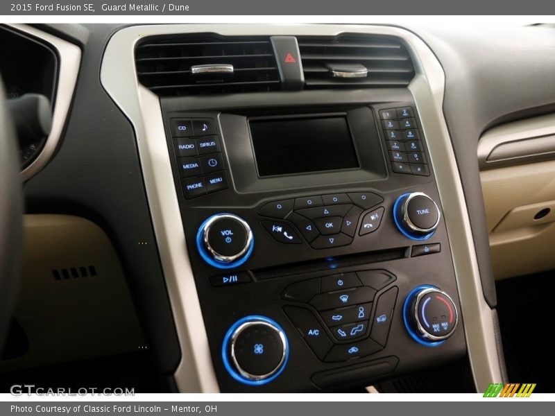 Guard Metallic / Dune 2015 Ford Fusion SE