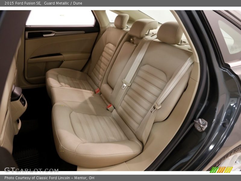 Guard Metallic / Dune 2015 Ford Fusion SE