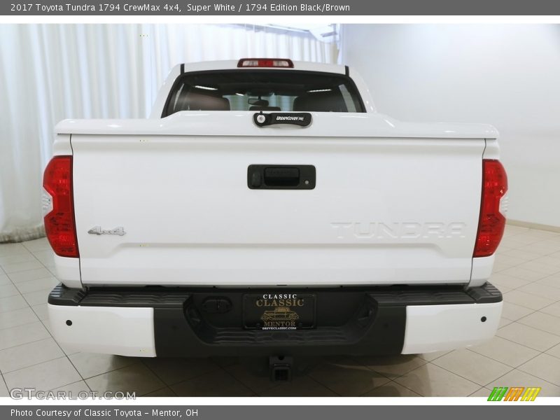 Super White / 1794 Edition Black/Brown 2017 Toyota Tundra 1794 CrewMax 4x4