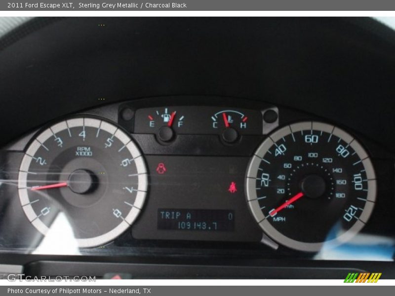 Sterling Grey Metallic / Charcoal Black 2011 Ford Escape XLT