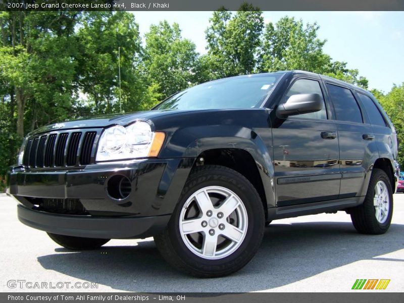 Black / Khaki 2007 Jeep Grand Cherokee Laredo 4x4