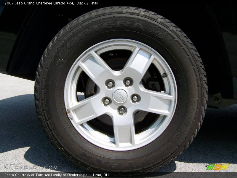 Black / Khaki 2007 Jeep Grand Cherokee Laredo 4x4