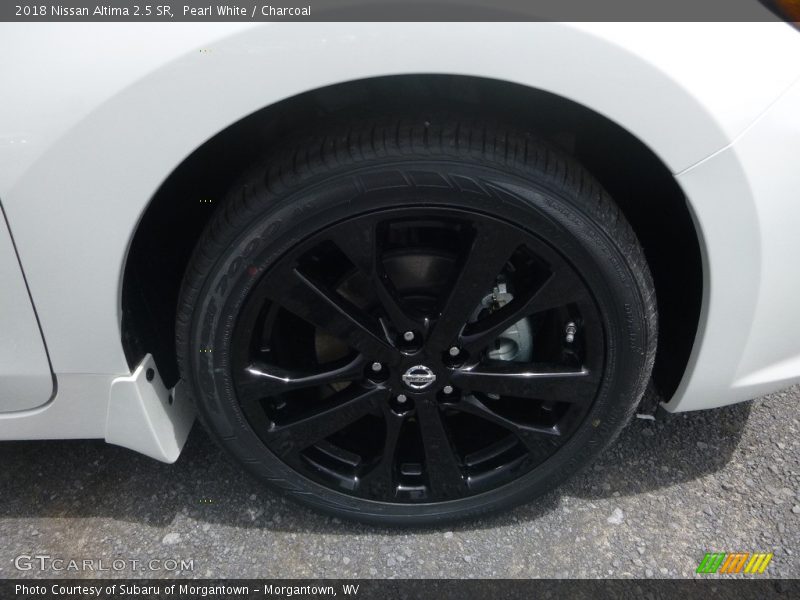 Pearl White / Charcoal 2018 Nissan Altima 2.5 SR