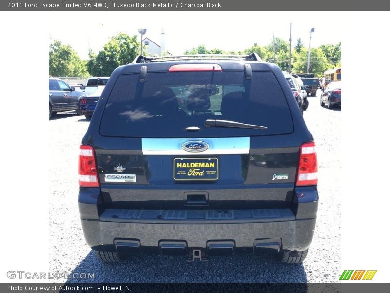Tuxedo Black Metallic / Charcoal Black 2011 Ford Escape Limited V6 4WD