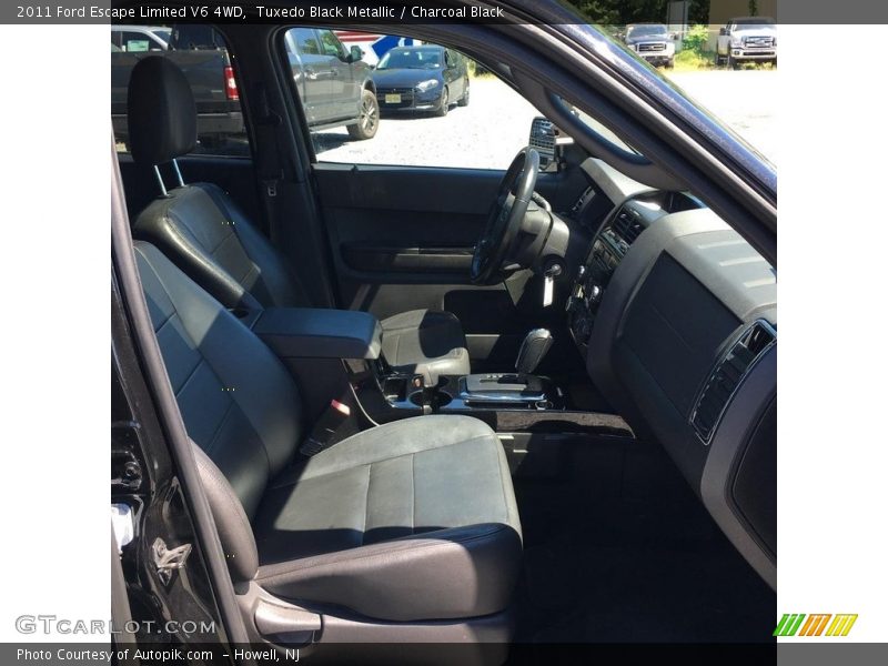 Tuxedo Black Metallic / Charcoal Black 2011 Ford Escape Limited V6 4WD