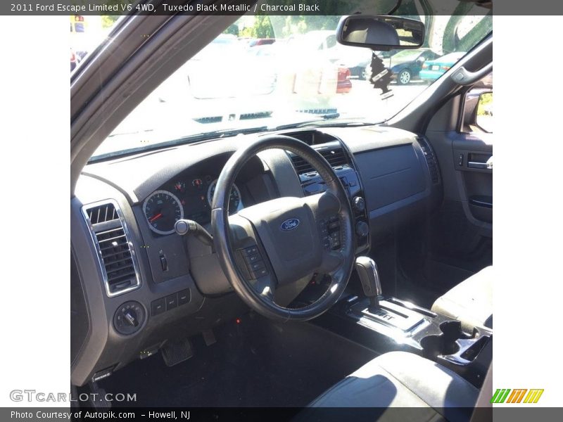 Tuxedo Black Metallic / Charcoal Black 2011 Ford Escape Limited V6 4WD