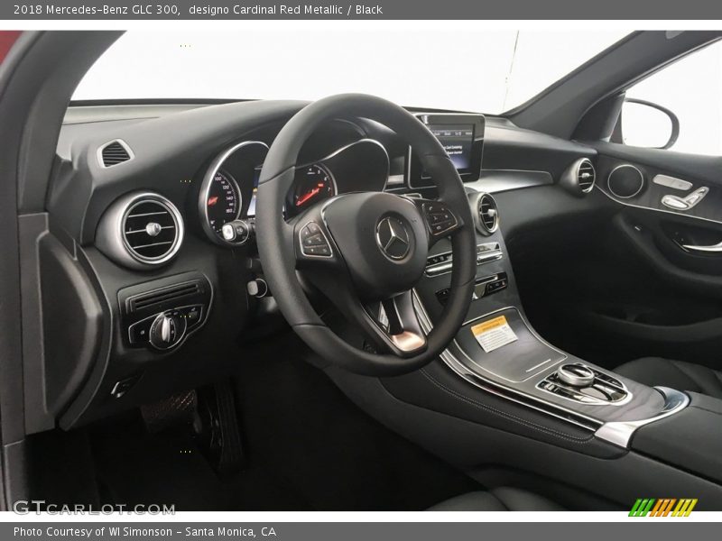 designo Cardinal Red Metallic / Black 2018 Mercedes-Benz GLC 300