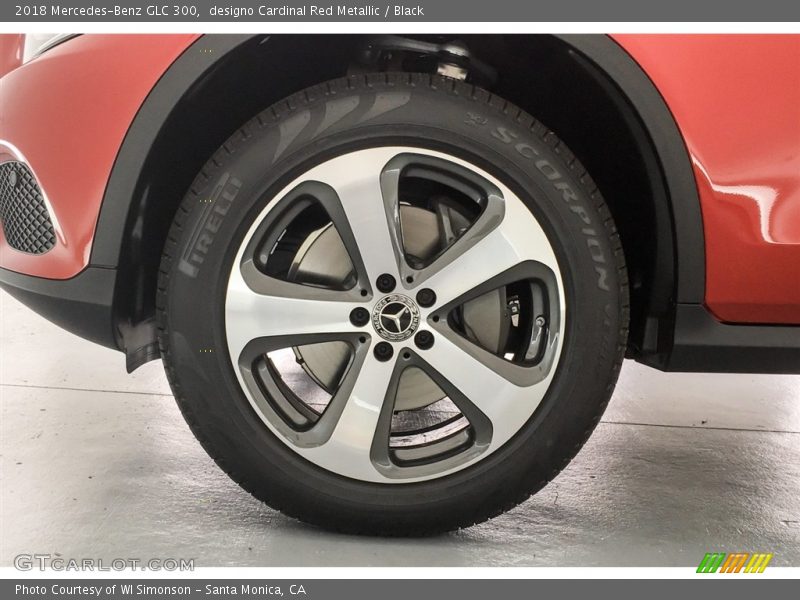 designo Cardinal Red Metallic / Black 2018 Mercedes-Benz GLC 300