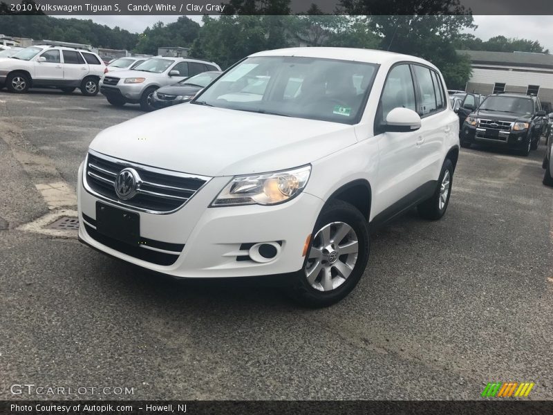 Candy White / Clay Gray 2010 Volkswagen Tiguan S
