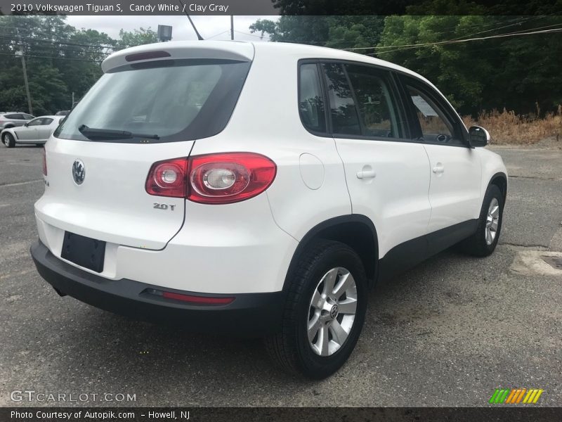 Candy White / Clay Gray 2010 Volkswagen Tiguan S