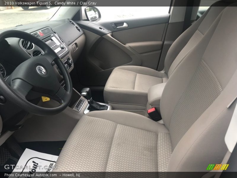 Candy White / Clay Gray 2010 Volkswagen Tiguan S