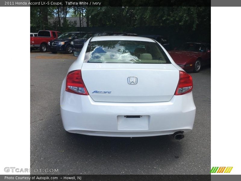 Taffeta White / Ivory 2011 Honda Accord LX-S Coupe