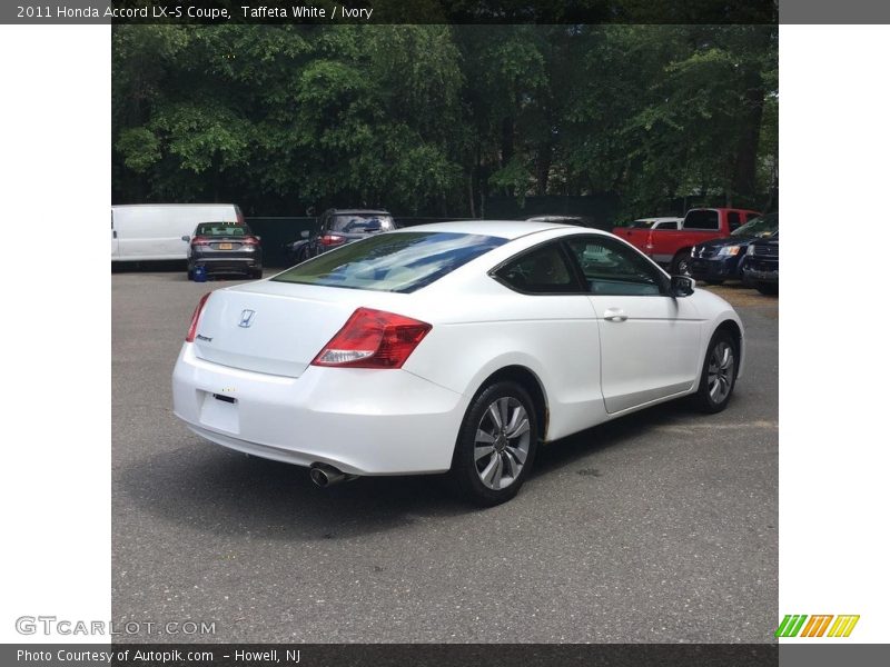 Taffeta White / Ivory 2011 Honda Accord LX-S Coupe