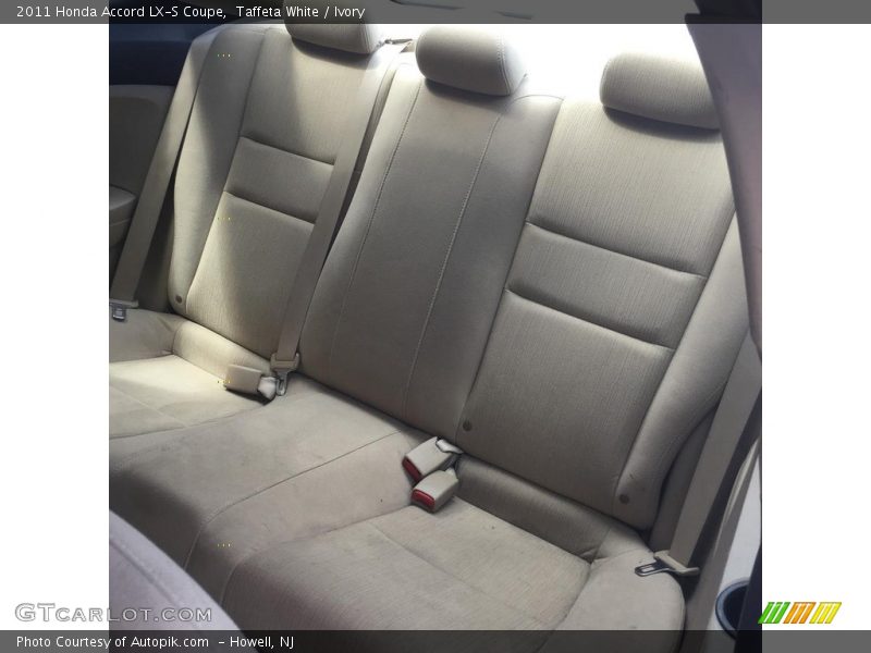 Taffeta White / Ivory 2011 Honda Accord LX-S Coupe