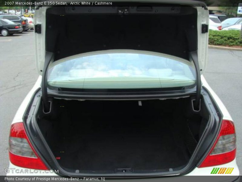 Arctic White / Cashmere 2007 Mercedes-Benz E 350 Sedan
