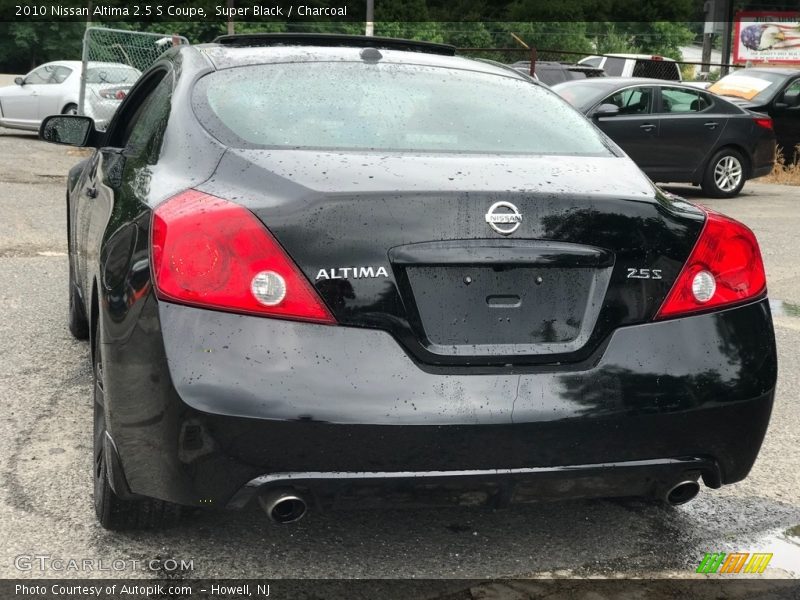 Super Black / Charcoal 2010 Nissan Altima 2.5 S Coupe