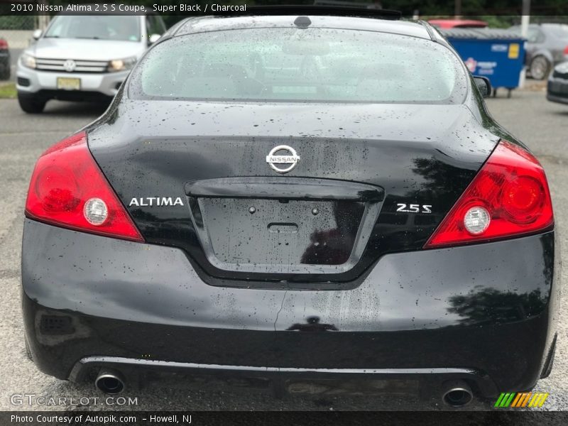 Super Black / Charcoal 2010 Nissan Altima 2.5 S Coupe