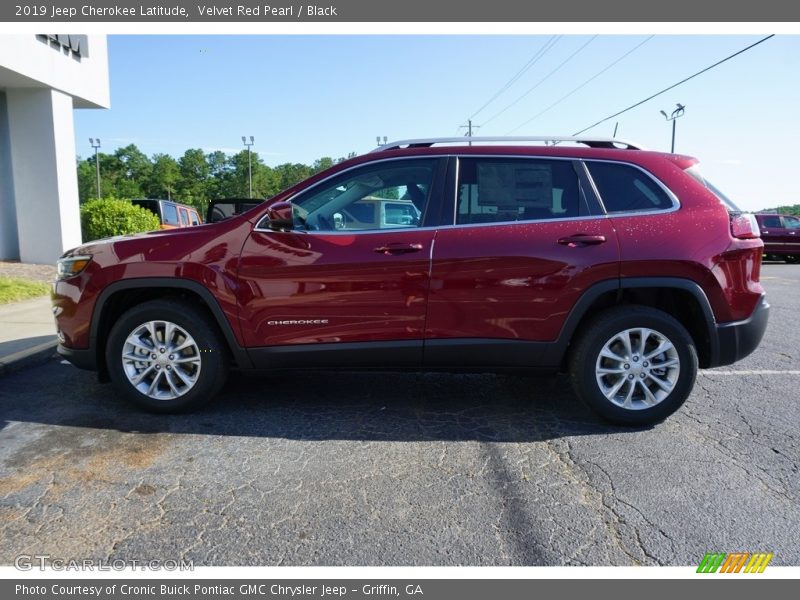 Velvet Red Pearl / Black 2019 Jeep Cherokee Latitude