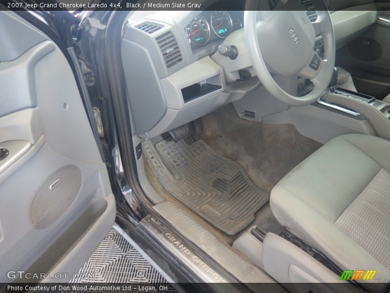 Black / Medium Slate Gray 2007 Jeep Grand Cherokee Laredo 4x4