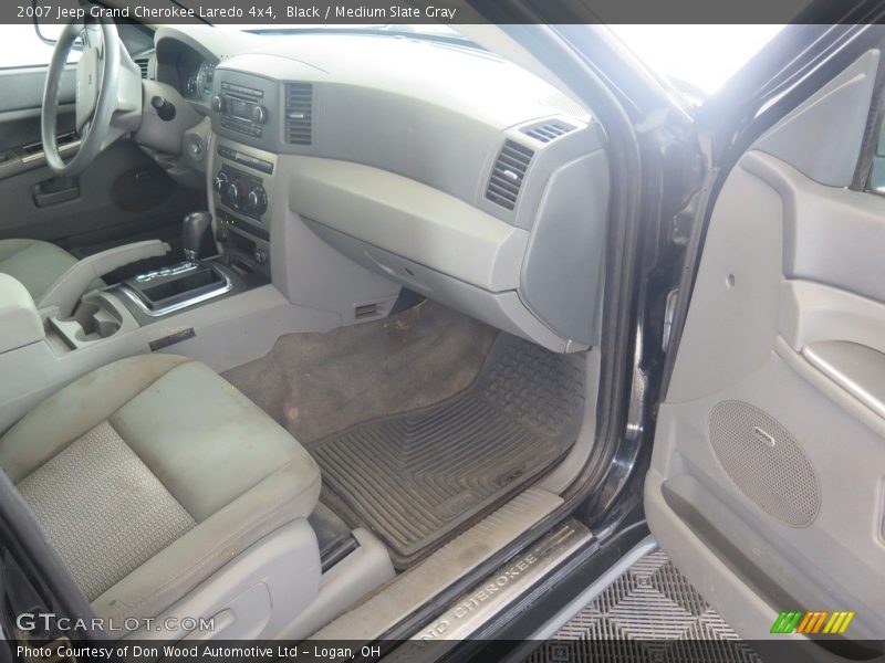 Black / Medium Slate Gray 2007 Jeep Grand Cherokee Laredo 4x4