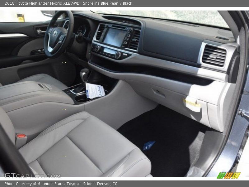 Shoreline Blue Pearl / Black 2018 Toyota Highlander Hybrid XLE AWD