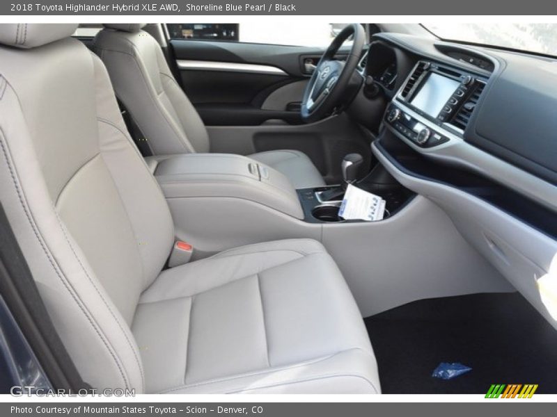Shoreline Blue Pearl / Black 2018 Toyota Highlander Hybrid XLE AWD