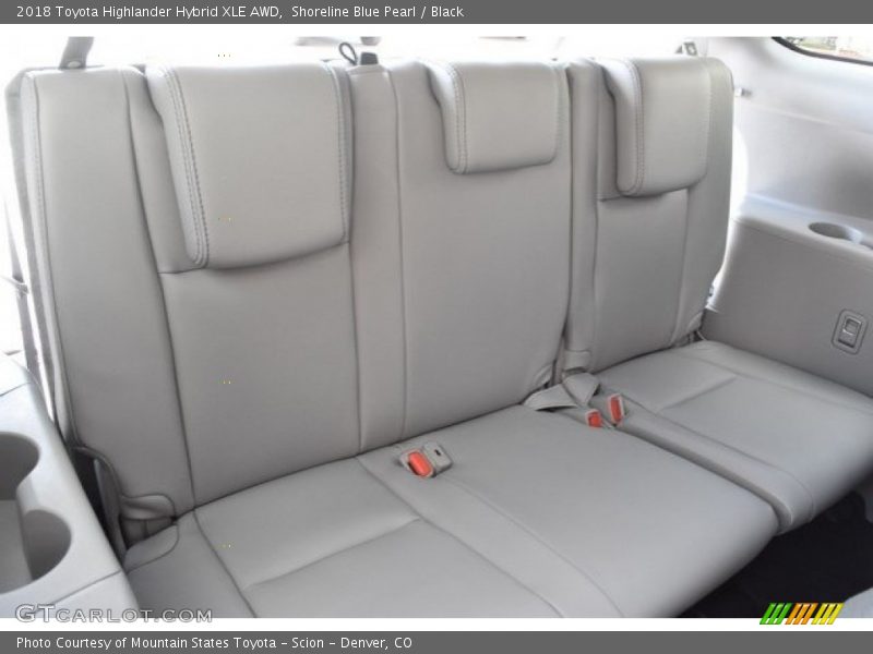 Shoreline Blue Pearl / Black 2018 Toyota Highlander Hybrid XLE AWD