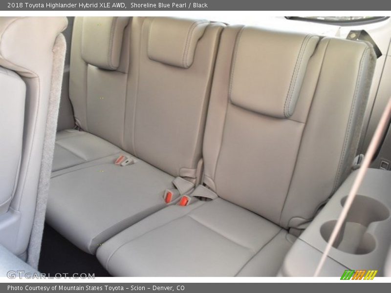 Shoreline Blue Pearl / Black 2018 Toyota Highlander Hybrid XLE AWD