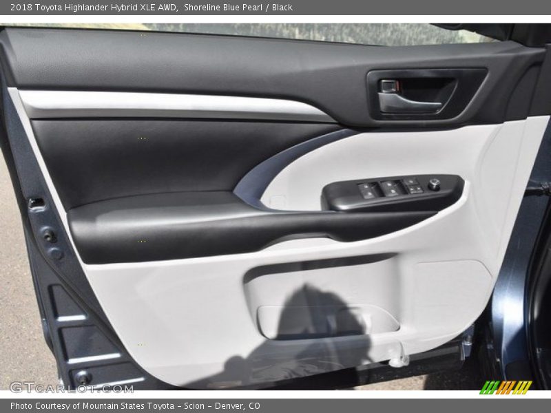 Shoreline Blue Pearl / Black 2018 Toyota Highlander Hybrid XLE AWD