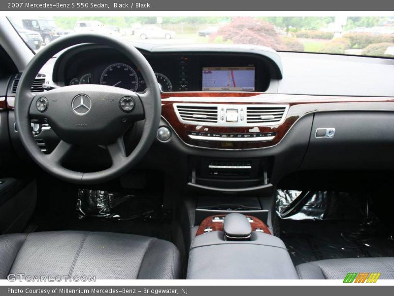 Black / Black 2007 Mercedes-Benz S 550 Sedan