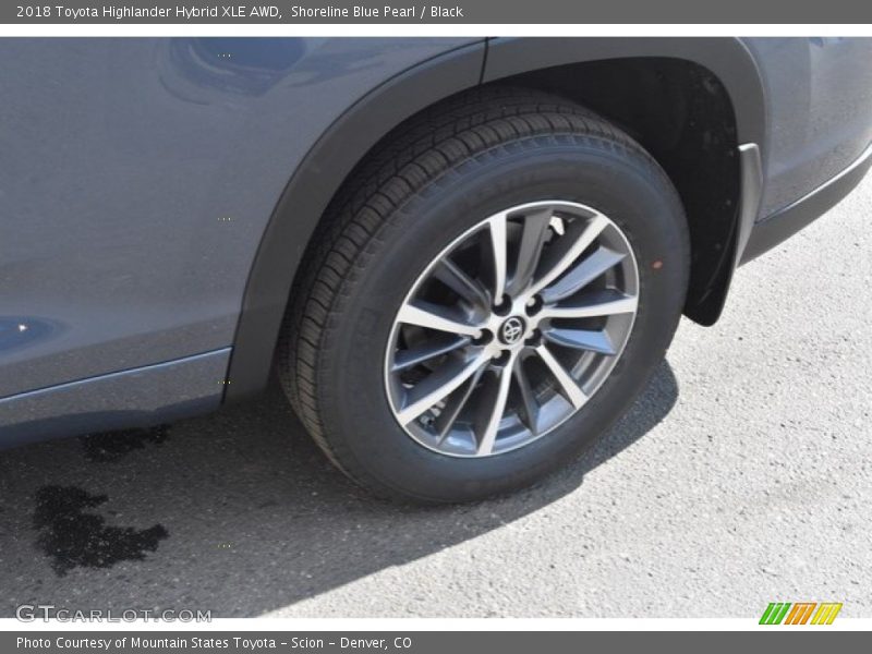 Shoreline Blue Pearl / Black 2018 Toyota Highlander Hybrid XLE AWD